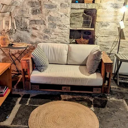 La Ca' Nel Borgo Мольтрасио